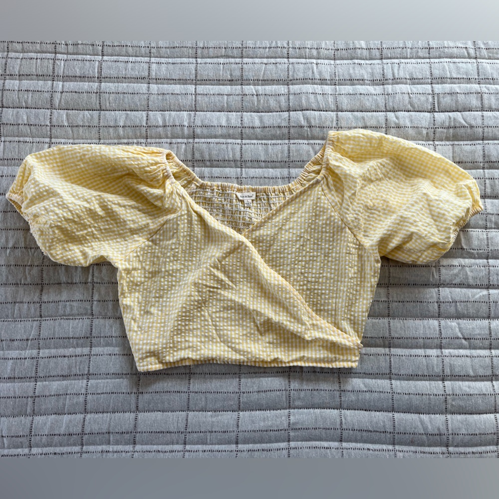 Yellow Puff-Sleeve Crop Top - Women